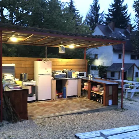 Palkoeve Apartmanhaz Kovagoors